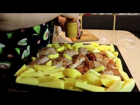 Видео: ЗАМАРИНОВАННАЯ КУРИЦА С КАРТОШКОЙ/ СУРЕР БУЛКИ СИННАБОНЫ