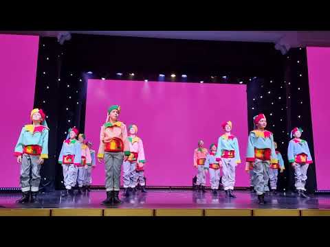 Видео: Ансамбль "Радость". Русский танец "Скоморохи". Отчетный концерт 2024