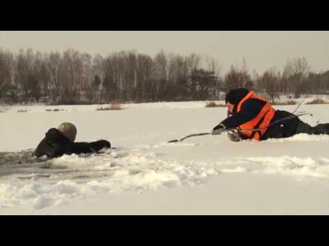 Видео: Безопасность на льду