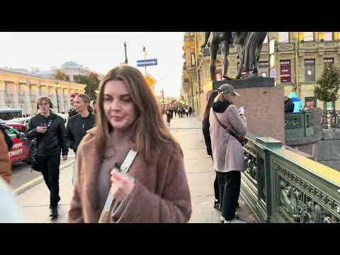 Видео: 1210.24 СПб.🕺 Невский. Субботний вечер, 👯‍♂️👬🧑‍🤝‍🧑 куча народу. 4к60 HDR. ЭкоПарк ночью.