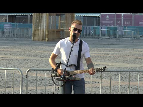 Видео: Константин КОЛМАКОВ - "Луч солнца золотого" (из м/ф "По следам Бременских музыкантов")