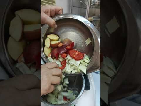 Видео: Капустный салат в Thermomix за 4 секунды.