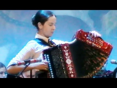 Видео: "Кубанская залихватская" София Рослякова (гармонь) НОККиИ Новосибирск