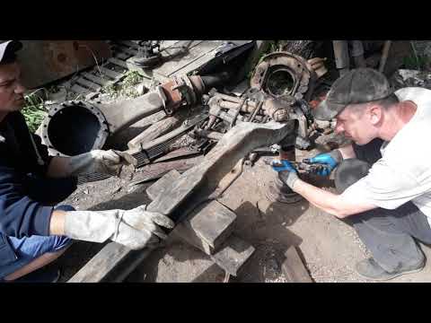 Видео: Почему шкворня лучше выбивать через низ! Разборка балки камаз!!!