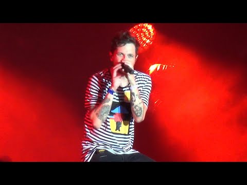 Видео: ЛСП - Малышка любит дилера (Live at the Fox Rock Fest 2021 Lipetsk 26 июня)