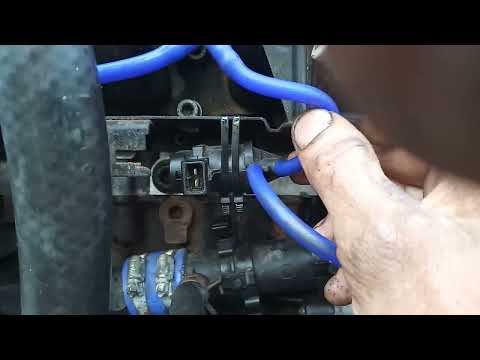 Видео: VW Bora 2.3 AGZ. Подключение вакуумных/воздушных трубок/шлангов.