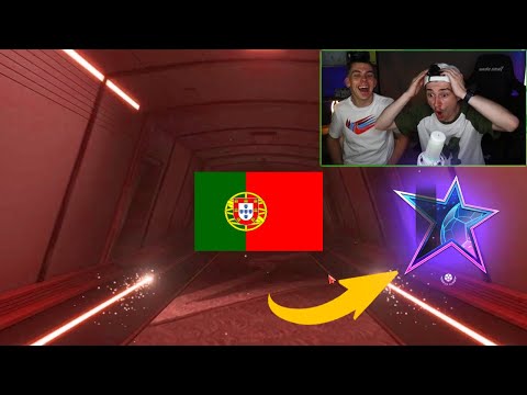 Видео: ЧТО МЫ ПОЙМАЛИ!! RUSSES и STRONG открывают РЕТРОЗВЁЗДЫ в ФИФА МОБАЙЛ!