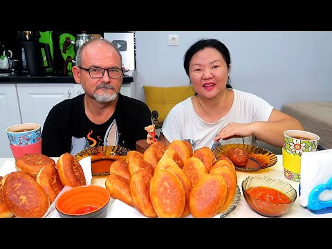 Видео: МУКБАНГ ВКУСНЕЙШИЕ ПИРОЖКИ С КАРТОШКОЙ