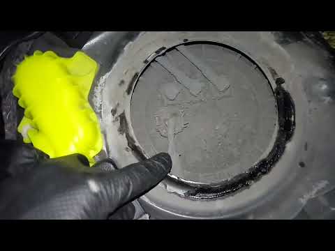 Видео: Лэнд Крузер 200.Бензин.1UR FE.Где живёт топливный насос?🤨