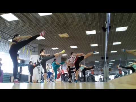 Видео: Тай-бо боевой фитнес. Целый урок 24. Виталий Шевченко