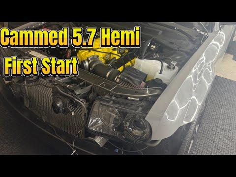 Видео: Texas Speed ​​Stage 2 с кулачковым механизмом Chrysler 300 C первый запуск