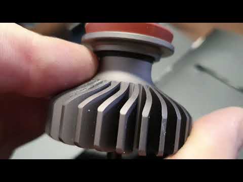 Видео: Subaru Forester SJ установка и обзор диодных ламп Philips X-treme Ultinon LED gen2 ближнего света.