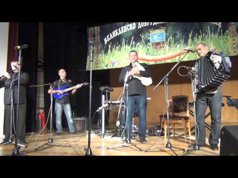 Видео: Великденско добруджанско надсвирване 13 04 2015 Г Тошево орк ИЗВОР 2 г Добрич