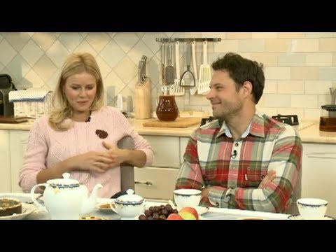Видео: Пока все дома: в гостях у Евгения Пронина и Екатерины Кузнецовой (31.05.2015)