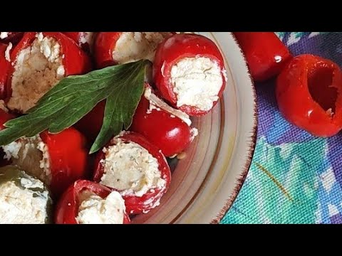 Видео: ПЪЛНЕНИ ЛЮТИ ЧУШЛЕТА СЪС СИРЕНЕ.  МАРИНОВАНИ. РЕЦЕПТА