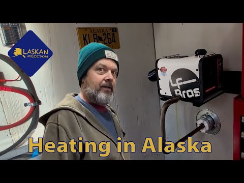 Видео: Подключаем дизельный обогреватель к 5-галлонному баку и устанавливаем его внутри нашего сарая.