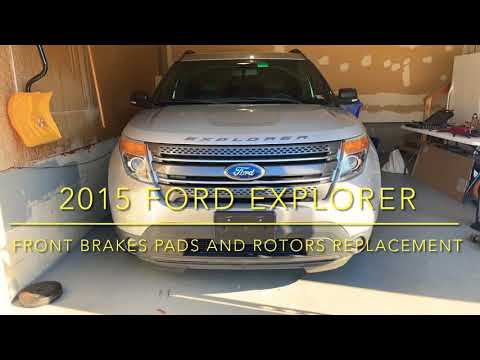 Видео: Замена передних тормозных колодок и роторов Ford Explorer 2011–2017 гг. #kashfix