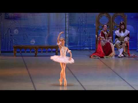 Видео: "Спящая Красавица". Вариация Авроры, 2й акт, Дарья Страздынь