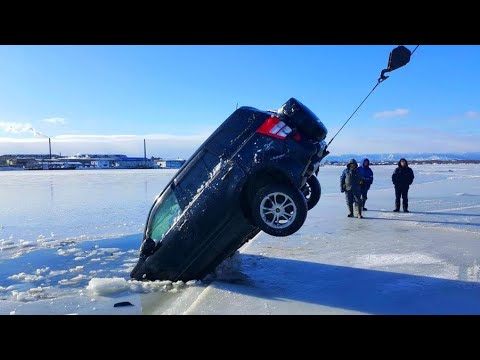 Видео: Провалился под ЛЕД ЯКУТИИ!? FORESTER на ПЕРЕДНЕМ ПРИВОДЕ 🤦‍♂️