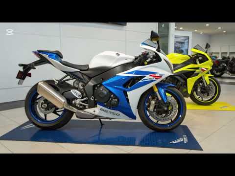Видео: Этот зверь разрывает трассу! Suzuki GSX-R1000 — скорость, от которой мурашки!