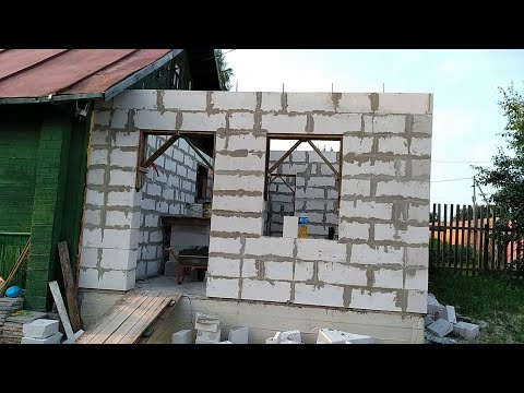Видео: Ремонт на даче. Делаем армопояс в пристройке.