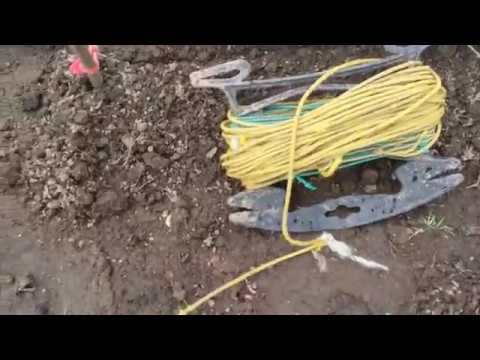 Видео: Если у вас не растет редис, попробуйте засыпать грядки мелом.