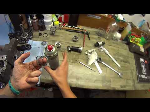 Видео: Shimano Hollowtech 2 замена промов