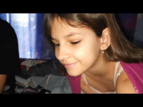 Видео: Смотрим сериал/Кушаем/Смеёмся/Watching a series/eating/laughing