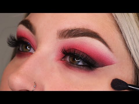 Видео: РУКОВОДСТВО ПО КРАСНОМУ SMOKEY EYE! | Серия «Радужный макияж» | Как наносить красные тени для век
