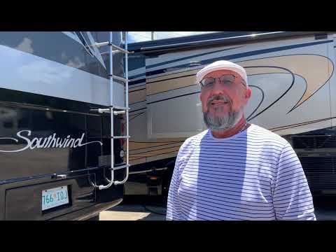 Видео: Выбираем в Америке дом на колёсах. Открываем секреты.