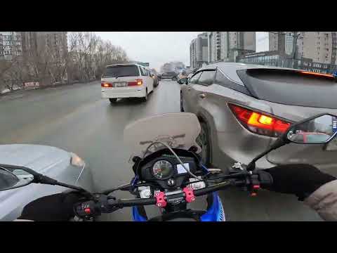 Видео: Открыл мотосезон 2024 в марте??? Новосибирск. Чуть не упал в повороте