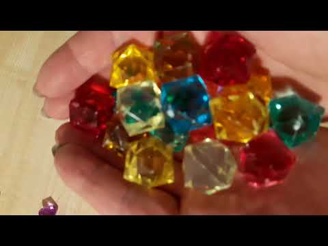 Видео: ГАДАНИЕ НА КАМНЯХ.