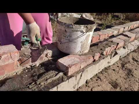 Видео: Как ложить стену из кирпича  б/у.