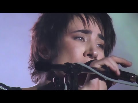 Видео: Земфира — Сигареты | Калининград (19.11.2011)
