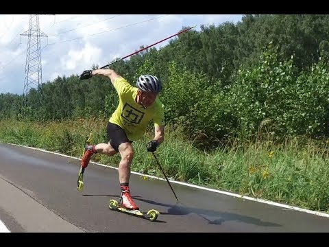 Видео: падение с уходом на обочину