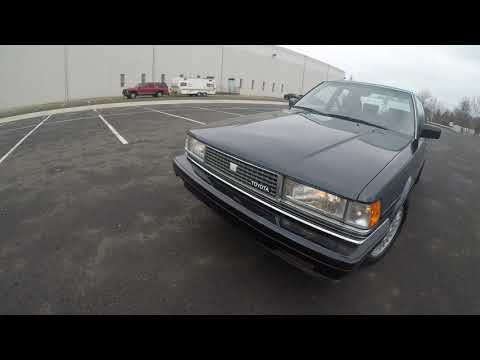 Видео: Обзор Toyota Cressida 1985 года в формате 4K. Виртуальный тест-драйв и осмотр автомобиля.