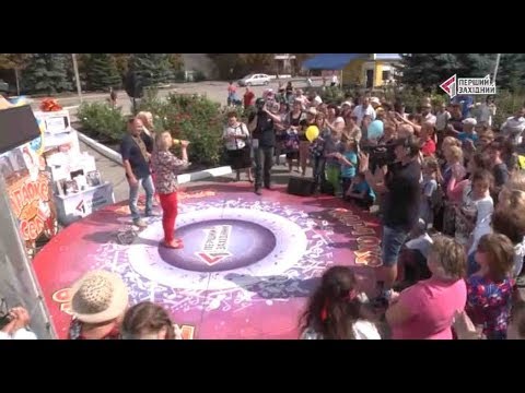 Видео: КАРАОКЕ НА СЕЛІ. СВАТОВЕ