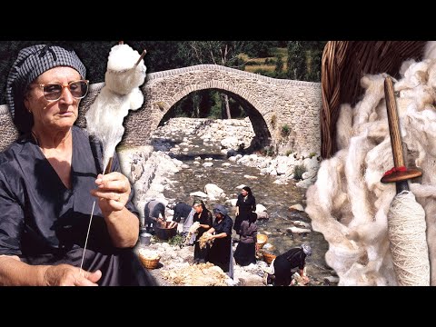 Видео: Горные прядильщики. как они вяжут носки из шерсти, вымытой в реке | 100% ручная работа