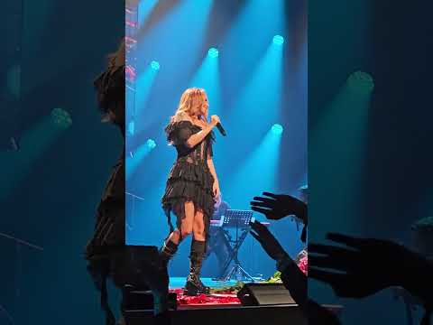 Видео: Максим - научусь летать Москва 26.10.2025 @maksim 