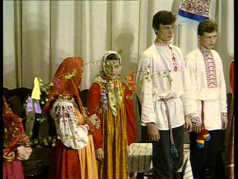 Видео: Круг жизни ч .1 - архив передач "Мировая деревня" Сергея Старостина