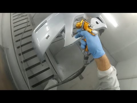 Видео: Toyota Camry 40 - подготовка и покраска бамперов и крышки багажника.