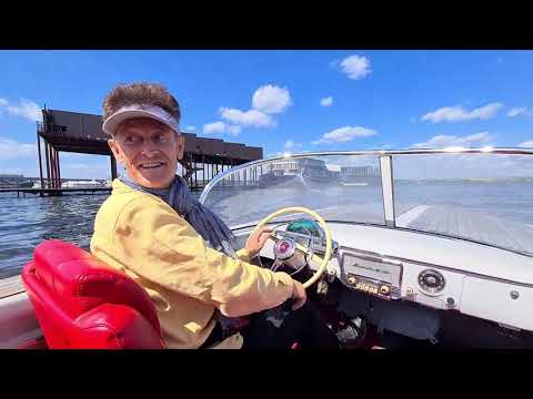 Видео: Катер "Волга". Часть 1. Тесты на воде."Volga" hydrofoil. Testdrive on the board.