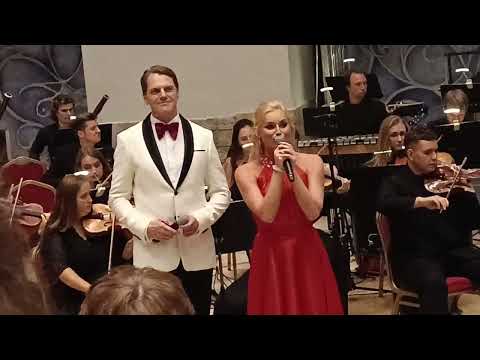 Видео: Анастасия Вишневская, Иван Ожогин. "Я тебя никогда не забуду"