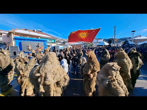 Видео: ДРЕВНАТА МАСКА НА РАТЕВСКИТЕ БАМБУРЦИ 2025