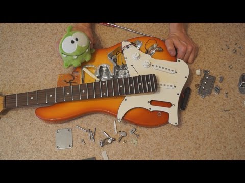 Видео: Разбираем гитару Alina Pro