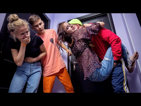Видео: У Ники НОВЫЕ ОТНОШЕНИЯ! ВЛЮБИЛАСЬ ПО УШИ!