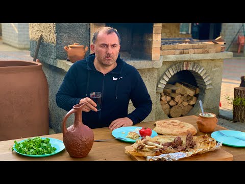 Видео: Мясо ягненка в духовке.