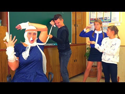 Видео: УРОК ПЕРВОЙ ПОМОЩИ!!!ЧТО СЛУЧИЛОСЬ С ВАЛЕНТИНОЙ ИВАНОВНОЙ ?