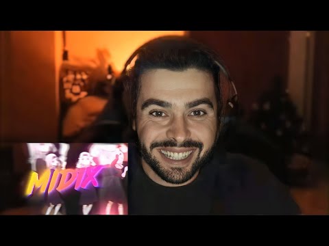 Видео: Стрей Первый Раз Слушает MIDIX НАШЕЛ МАТЬ feat Stray228