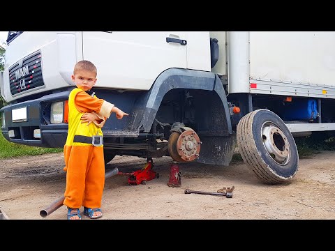 Видео: Хотите БЫСТРО ОТРЕМОНТИРОВАТЬ сломанное колесо грузовика?